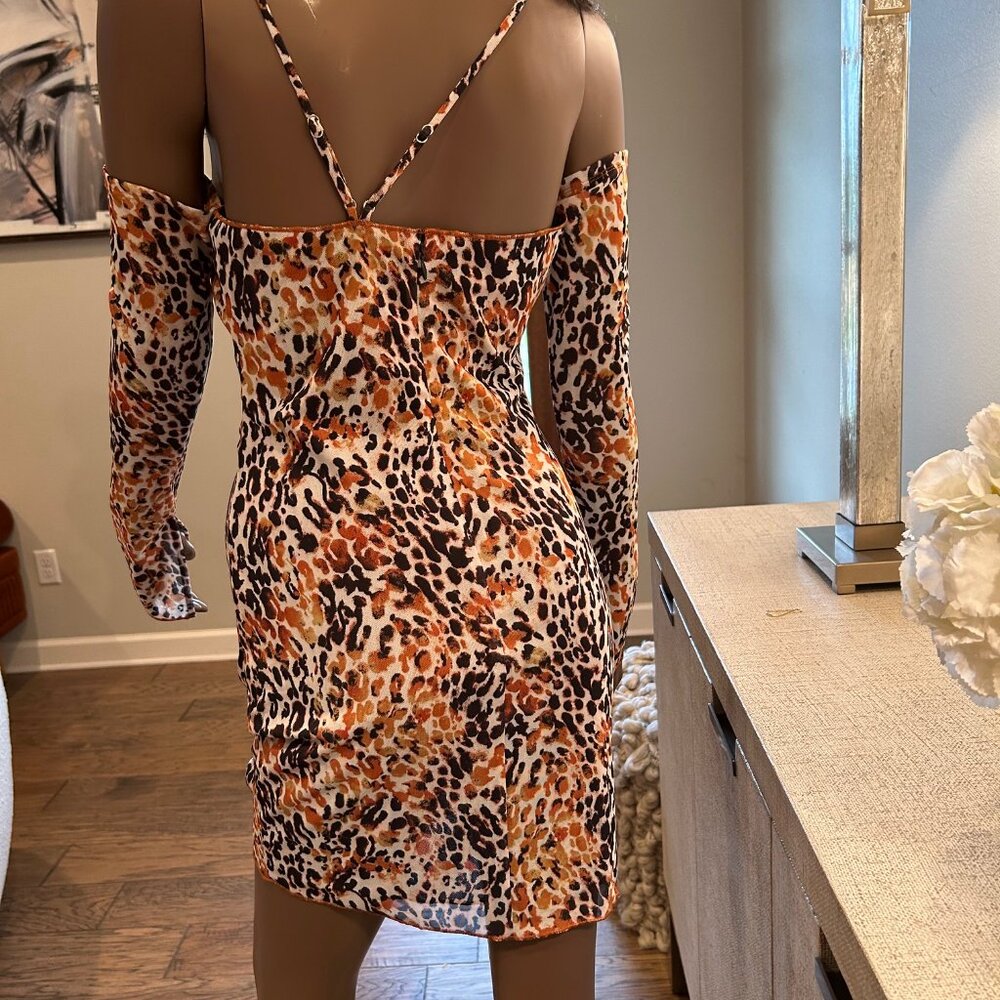h:ours Riven Mini Dress - Picture 7 of 7